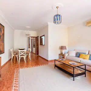 Aoa Gardens Family House Sevilla
